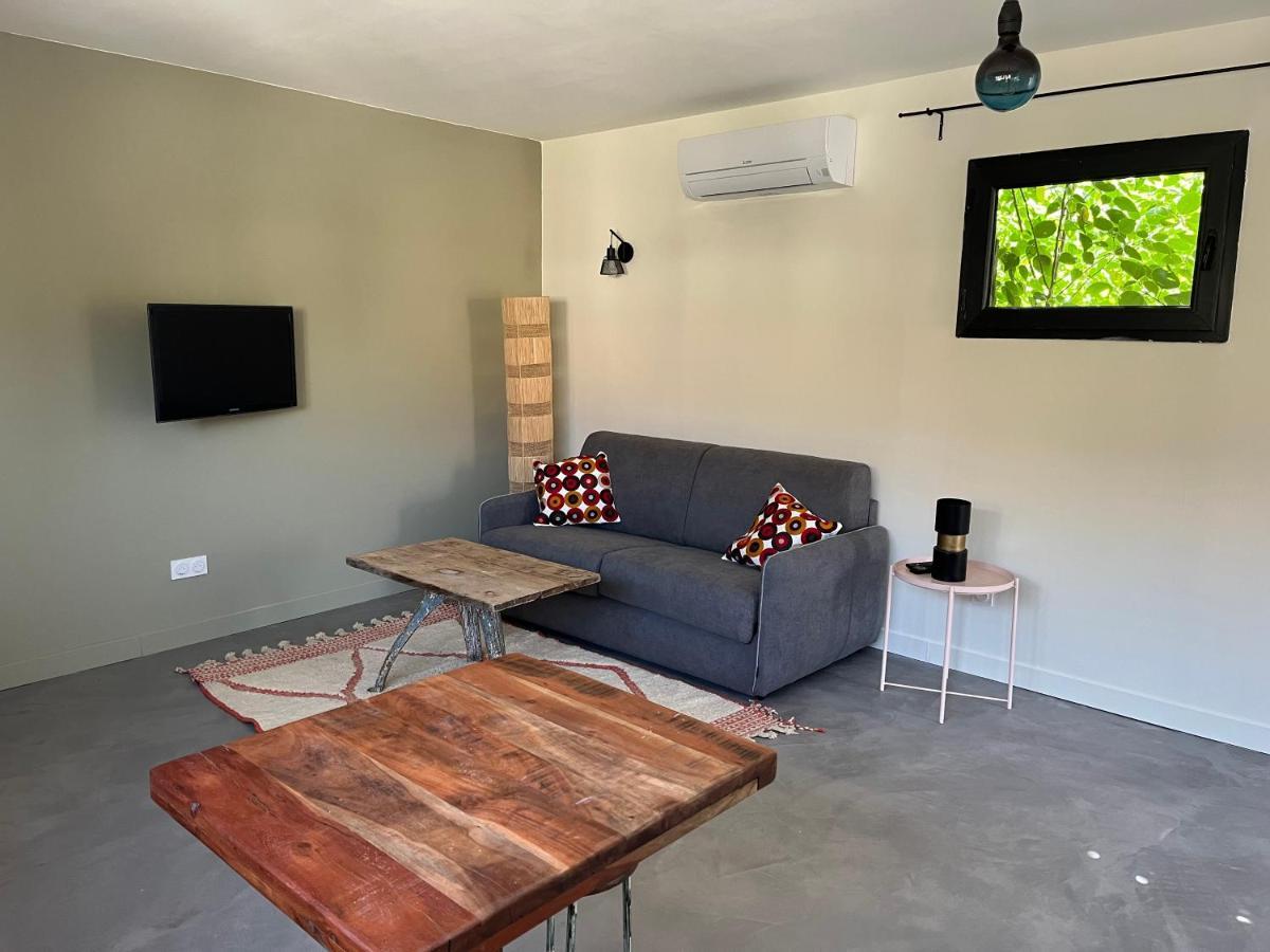 Studio Dans Les Alpilles Apartamento Fontvieille Exterior foto